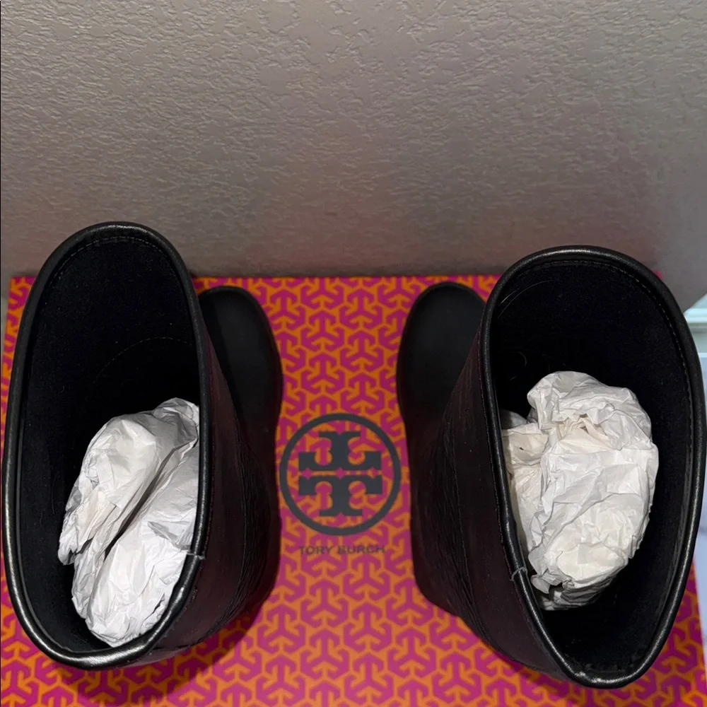 Tory Burch Marion Quilted Rain Boot Rubber/Vegan Leather MSRP $300 NIB size 8